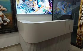 Poonthanam Guest House